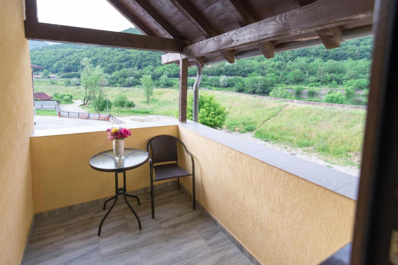 Vila Poienita Caciulata Calimanesti Quarto foto