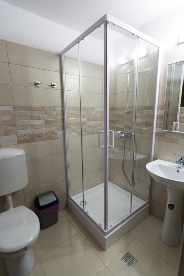 Vila Poienita Caciulata Calimanesti Quarto foto